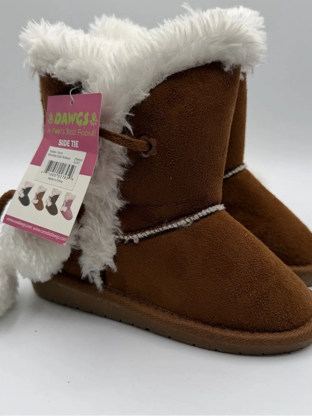 DAWGS Side Tie Boots Kids 6/7 Chestnut Faux Shearling Pom Pom NWT